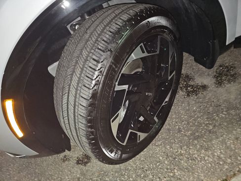 Used 2024 Kia Sportage SX image 34