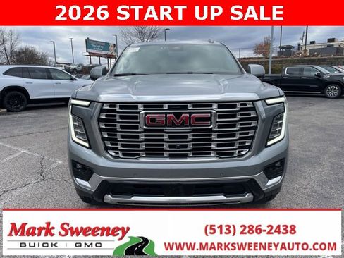 Used 2025 GMC Yukon XL Denali image 3