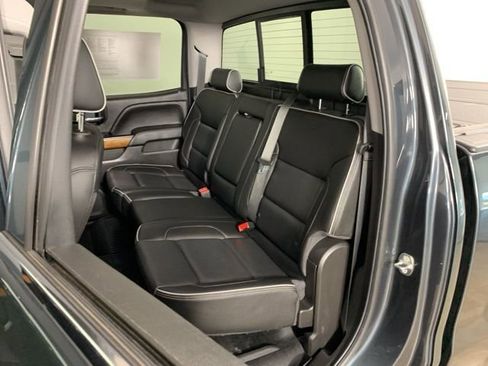 Used 2018 Chevrolet Silverado 1500 High Country image 31