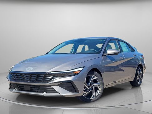 New 2026 Hyundai Elantra Limited image 2