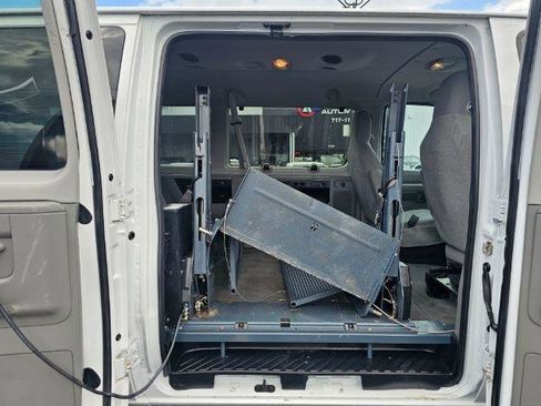 Used 2011 Ford E-350 and Econoline 350 XLT RWD image 28