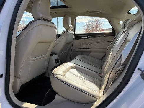 Used 2018 Ford Fusion Platinum image 11