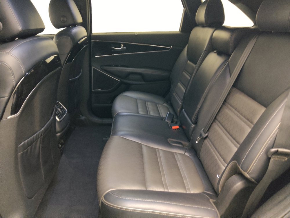 Used 2019 Kia Sorento SX FWD image 18
