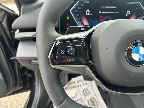 Certified 2025 BMW 530i image 13