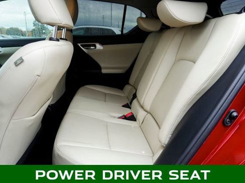 Used 2013 Lexus CT 200h image 8