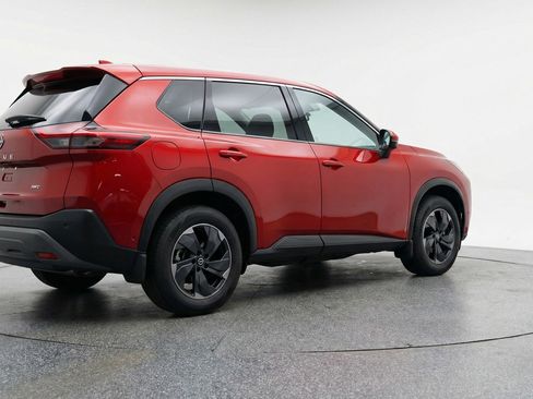 Used 2025 Nissan Rogue SV AWD/4WD image 9