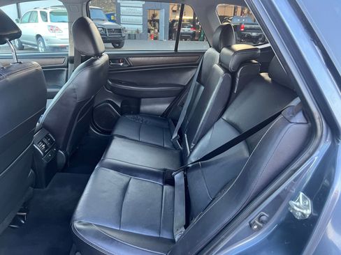 Used 2017 Subaru Outback 3.6R Limited AWD/4WD image 19