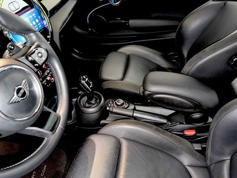 Used 2024 MINI Cooper S FWD image 19