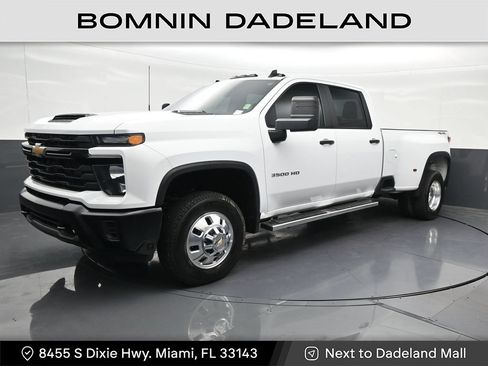 Used 2026 Chevrolet Silverado 3500 W/T AWD/4WD image 1
