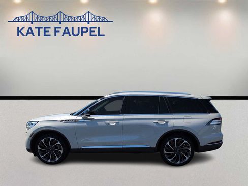 Used 2024 Lincoln Aviator Reserve w/ Equipment Group 201A AWD/4WD image 4