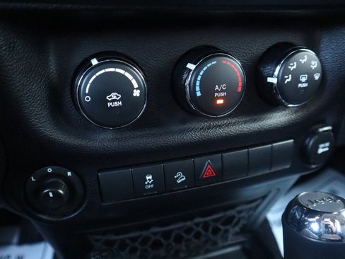 Used 2015 Jeep Wrangler Unlimited Sport w/ Quick Order Package 24S image 66