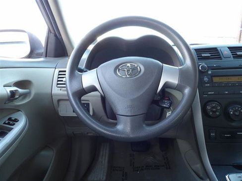 Used 2010 Toyota Corolla LE image 15