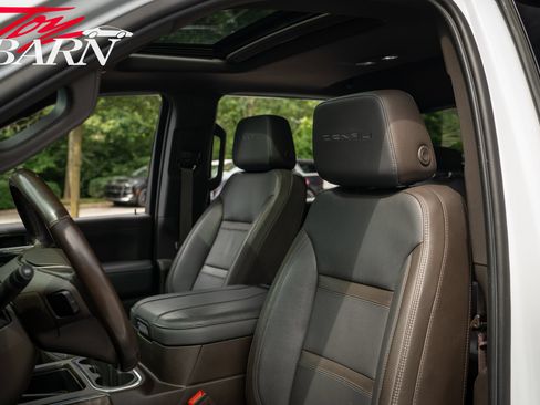 Used 2023 GMC Sierra 3500 Denali w/ Denali Ultimate Package AWD/4WD image 22