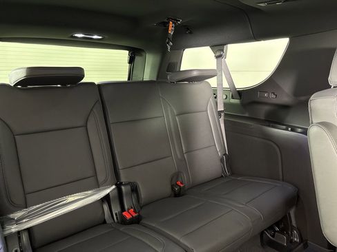 New 2026 Chevrolet Suburban Z71 w/ Comfort Package AWD/4WD image 27
