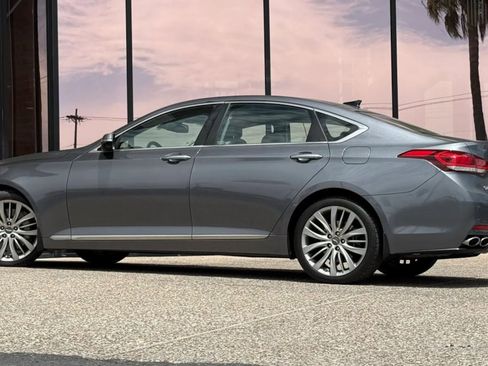 Used 2015 Hyundai Genesis 5.0 RWD image 6