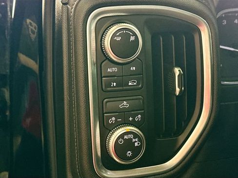 Used 2019 GMC Sierra 1500 SLE w/ SLE Value Package image 11