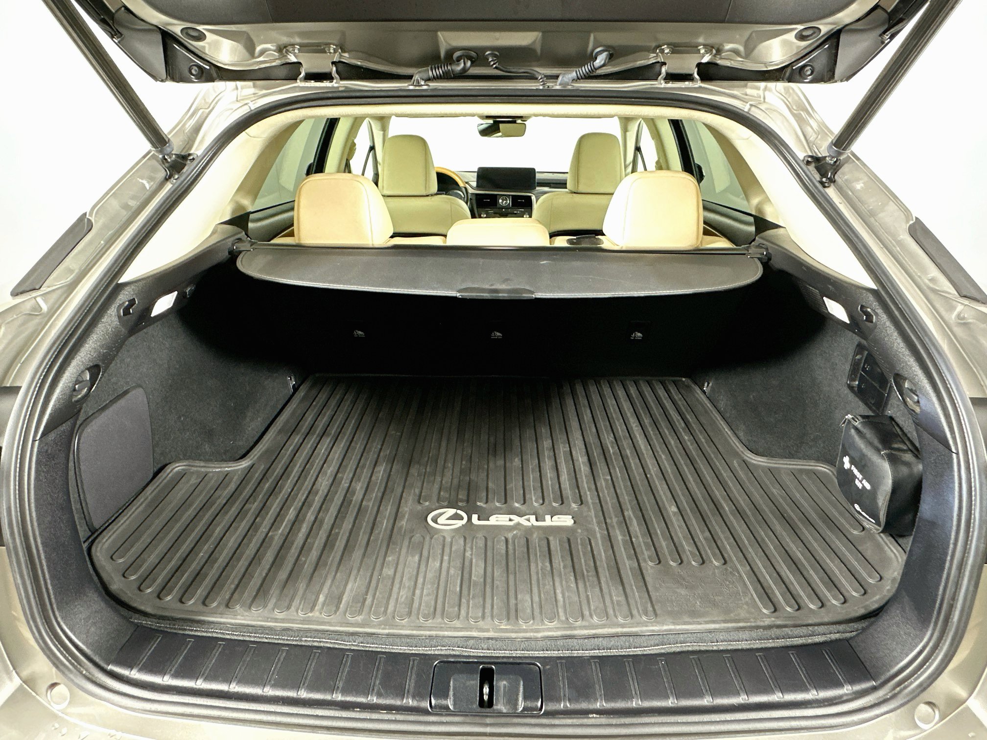Used 2021 Lexus RX 450h AWD w/ Premium Package image 30