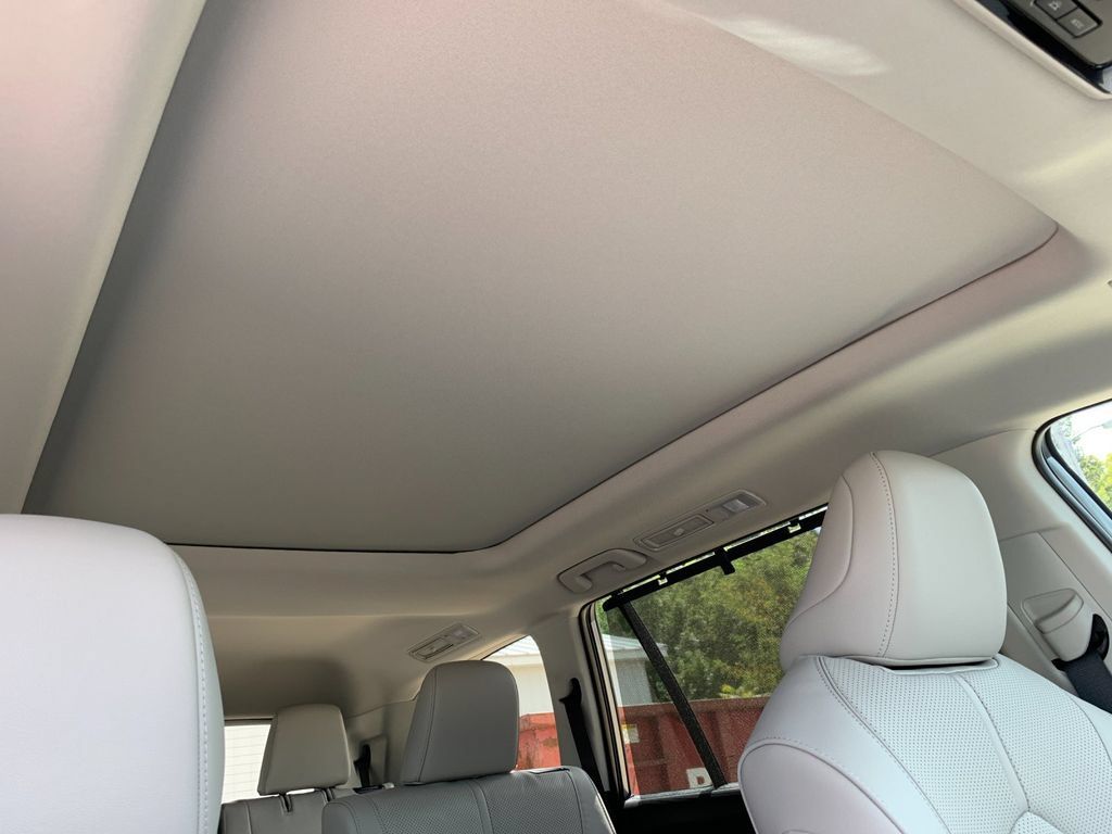 Used 2026 Toyota Grand Highlander AWD Hybrid image 19