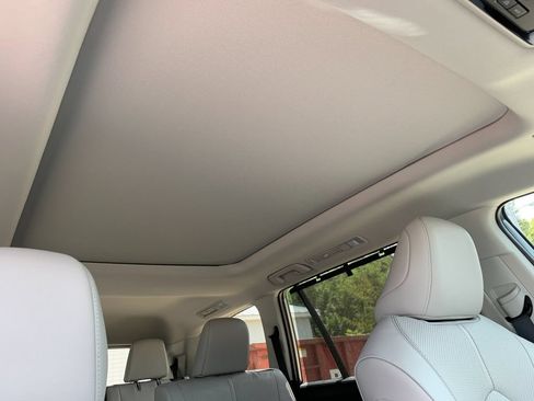 Used 2026 Toyota Grand Highlander AWD Hybrid image 19