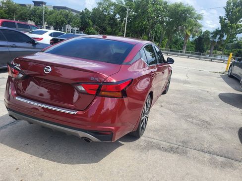 Used 2021 Nissan Altima 2.5 SR w/ SR Premium Package FWD image 24