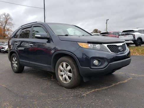 Used 2012 Kia Sorento LX w/ Convenience Pkg image 9