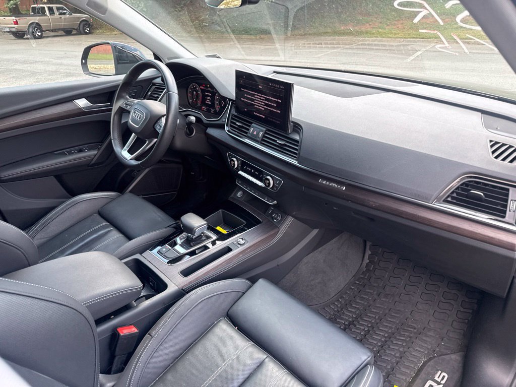 Used 2023 Audi Q5 2.0T Prestige w/ Prestige Package AWD/4WD image 13