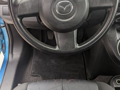 Used 2011 MAZDA MAZDA2 Sport image 5