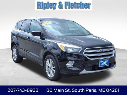 Used 2017 Ford Escape SE AWD/4WD image 3