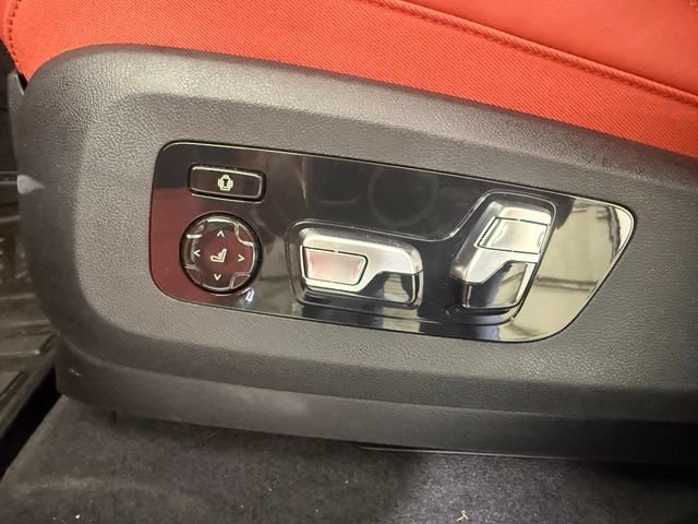 Used 2025 BMW XM AWD/4WD image 36