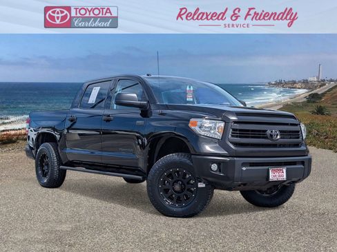 Used 2017 Toyota Tundra SR5 w/ SR5 Upgrade Package AWD/4WD image 1