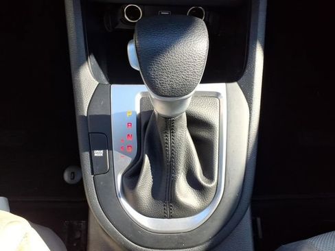 Used 2022 Kia Forte LXS w/ LXS Technology Package image 19