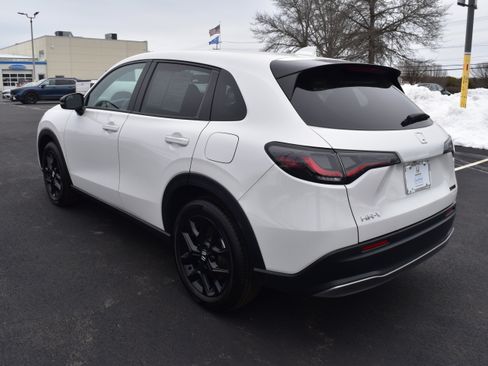 Certified 2024 Honda HR-V Sport image 4