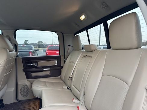 Used 2015 RAM 1500 Laramie w/ Convenience Group image 15