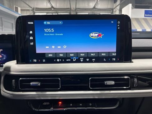 Used 2025 Lincoln Aviator AWD w/ Jet Appearance Package image 30