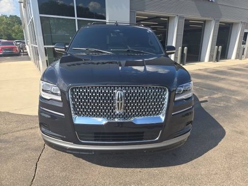 Certified 2023 Lincoln Navigator L Reserve AWD/4WD image 12