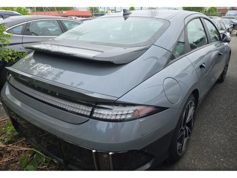 Used 2024 Hyundai Ioniq 6 SEL AWD/4WD image 3