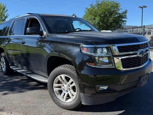 Used 2017 Chevrolet Suburban LT w/ Luxury Package AWD/4WD image 1