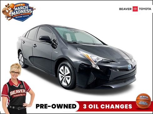 Used 2018 Toyota Prius Three image 1