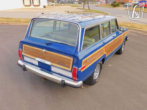 Used 1989 Jeep Grand Wagoneer AWD/4WD image 40