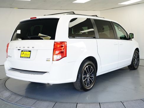 Used 2018 Dodge Grand Caravan GT image 7