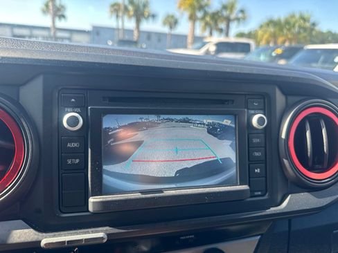 Used 2018 Toyota Tacoma SR RWD image 27