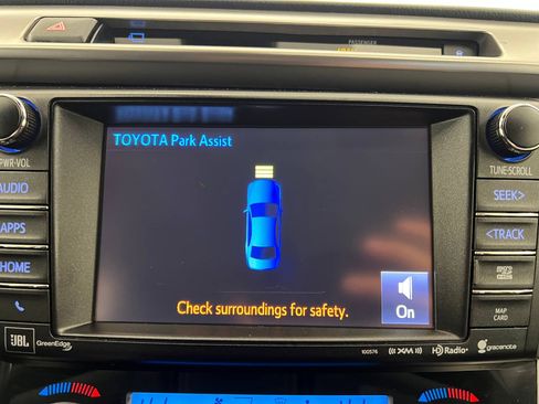 Used 2016 Toyota RAV4 Limited image 19