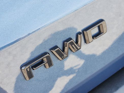 Used 2025 Chevrolet Traverse Z71 AWD/4WD image 13