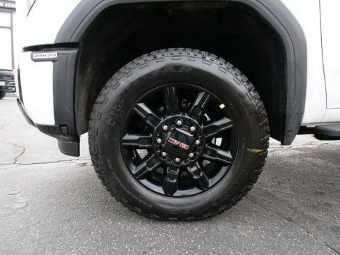 New 2026 GMC Sierra 2500 AT4 w/ AT4 Premium Plus Package image 14