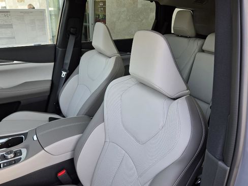 New 2026 INFINITI QX60 Luxe w/ Cargo Package AWD/4WD image 7