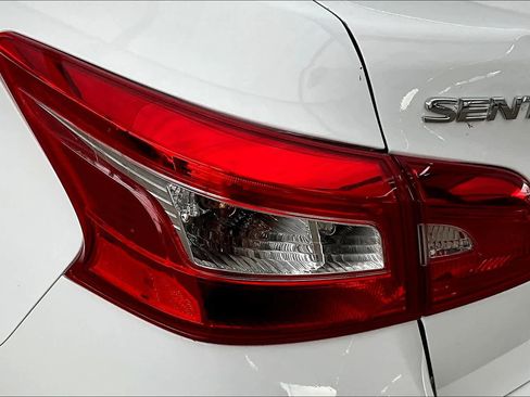 Used 2019 Nissan Sentra SV FWD image 28
