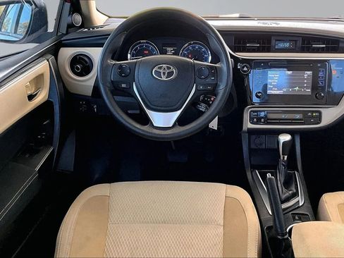 Used 2017 Toyota Corolla LE image 8