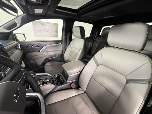 New 2026 Chevrolet Colorado ZR2 w/ Technology Package image 28