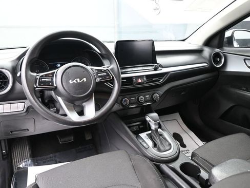 Used 2022 Kia Forte LXS FWD image 23