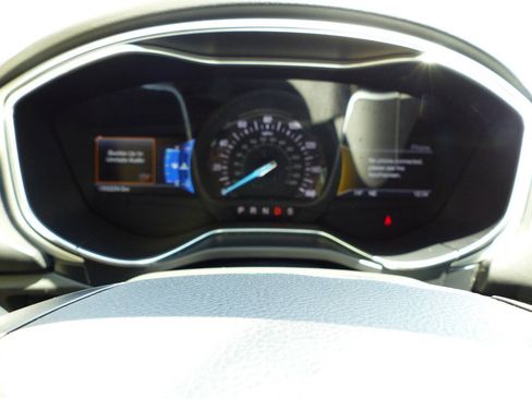 Used 2016 Ford Fusion SE FWD image 45